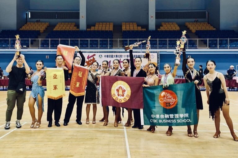 成功大學國標社 111 學年度大專校院運動舞蹈錦標賽　榮獲團體總錦標亞軍