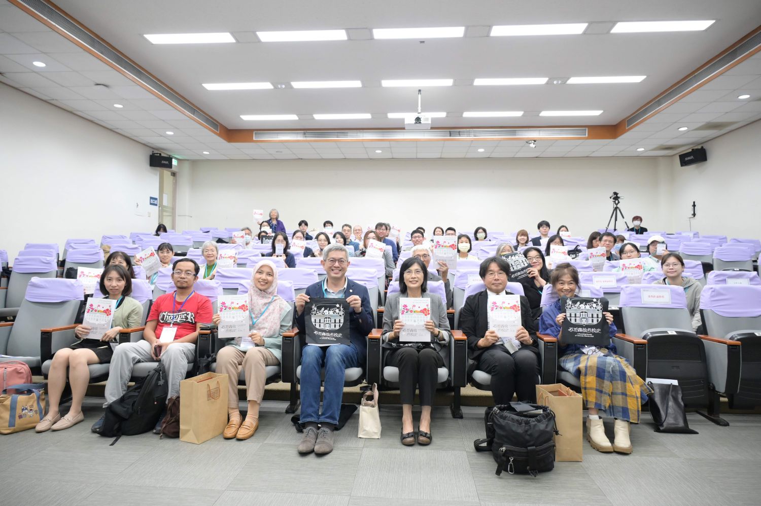 【94 校慶】臺、日、馬大學博物館交流　成大第二屆校史與機構史研討會百花齊放