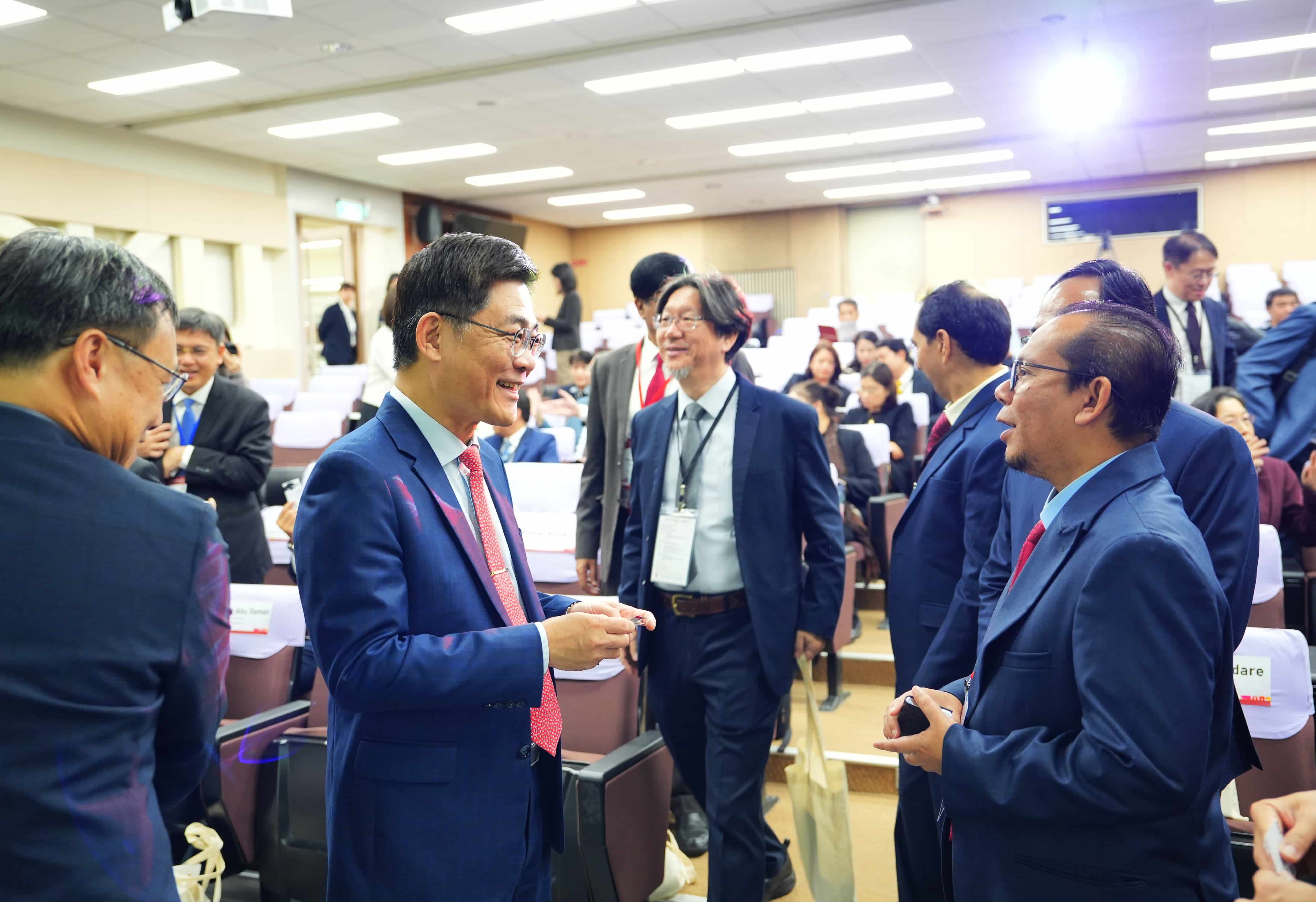 NCKU Hosts the 2025 SATU Presidents' Forum General Assembly, Focusing on Sustainable Governance for University